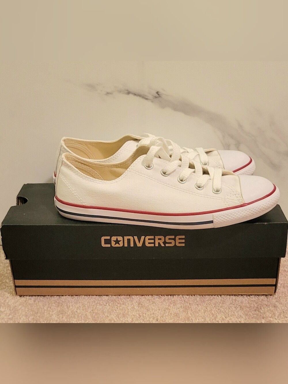 Converse Chuck Taylor All Star Sneakers White Size 6